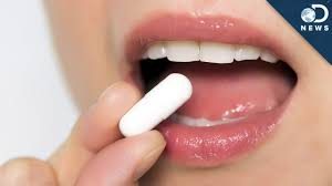 2 Administrar la píldora directamente en la cavidad oral.